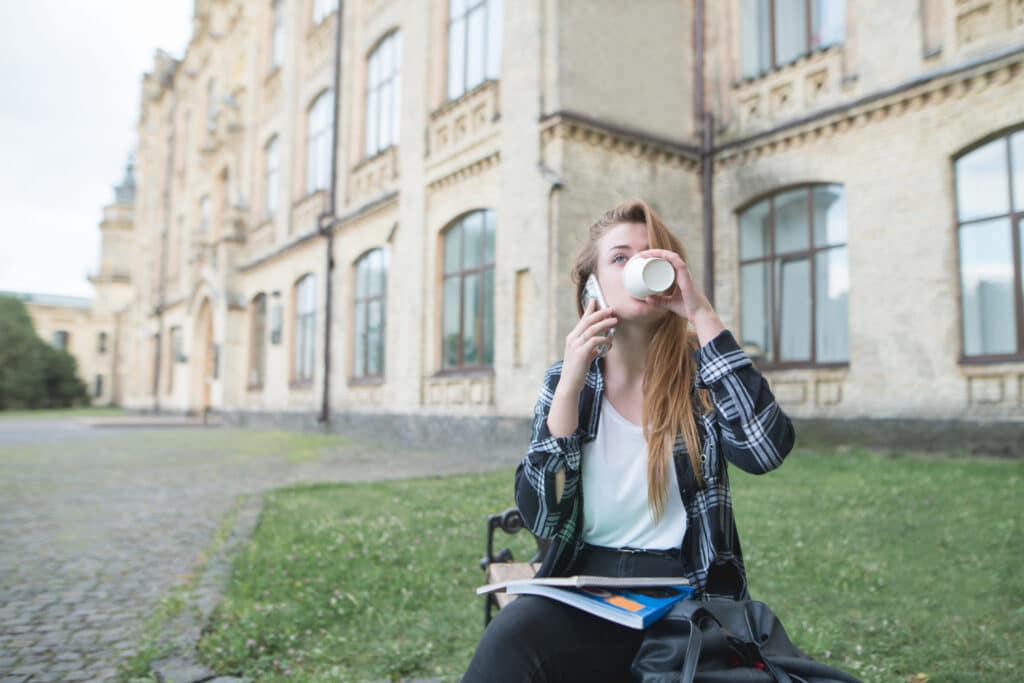 ecole commerce paris